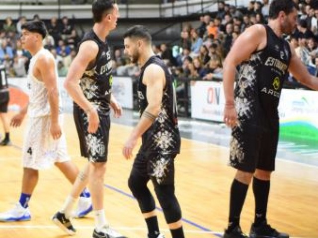 Estudiantes y Racing cayeron y se complican